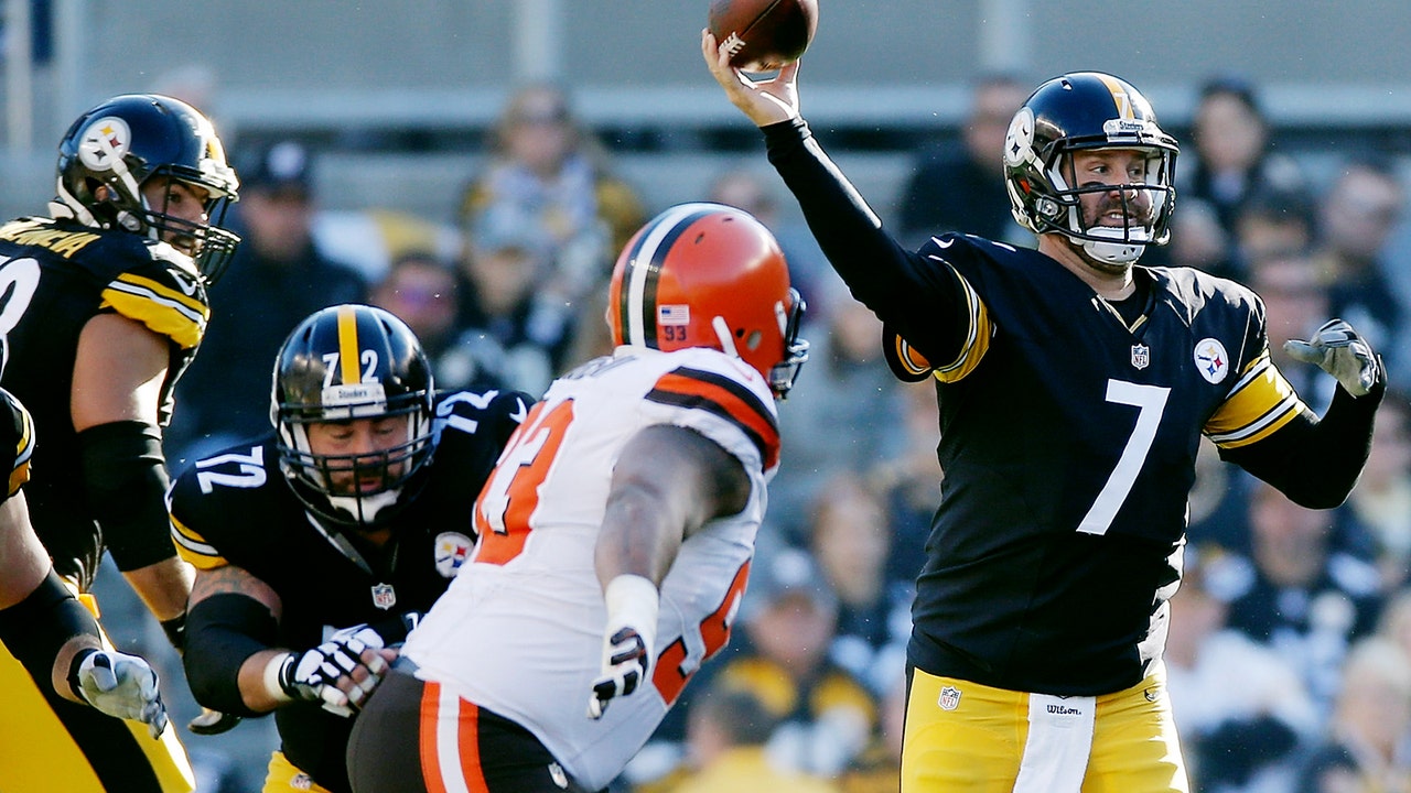 Browns knock out Landry Jones, so Ben Roethlisberger goes off